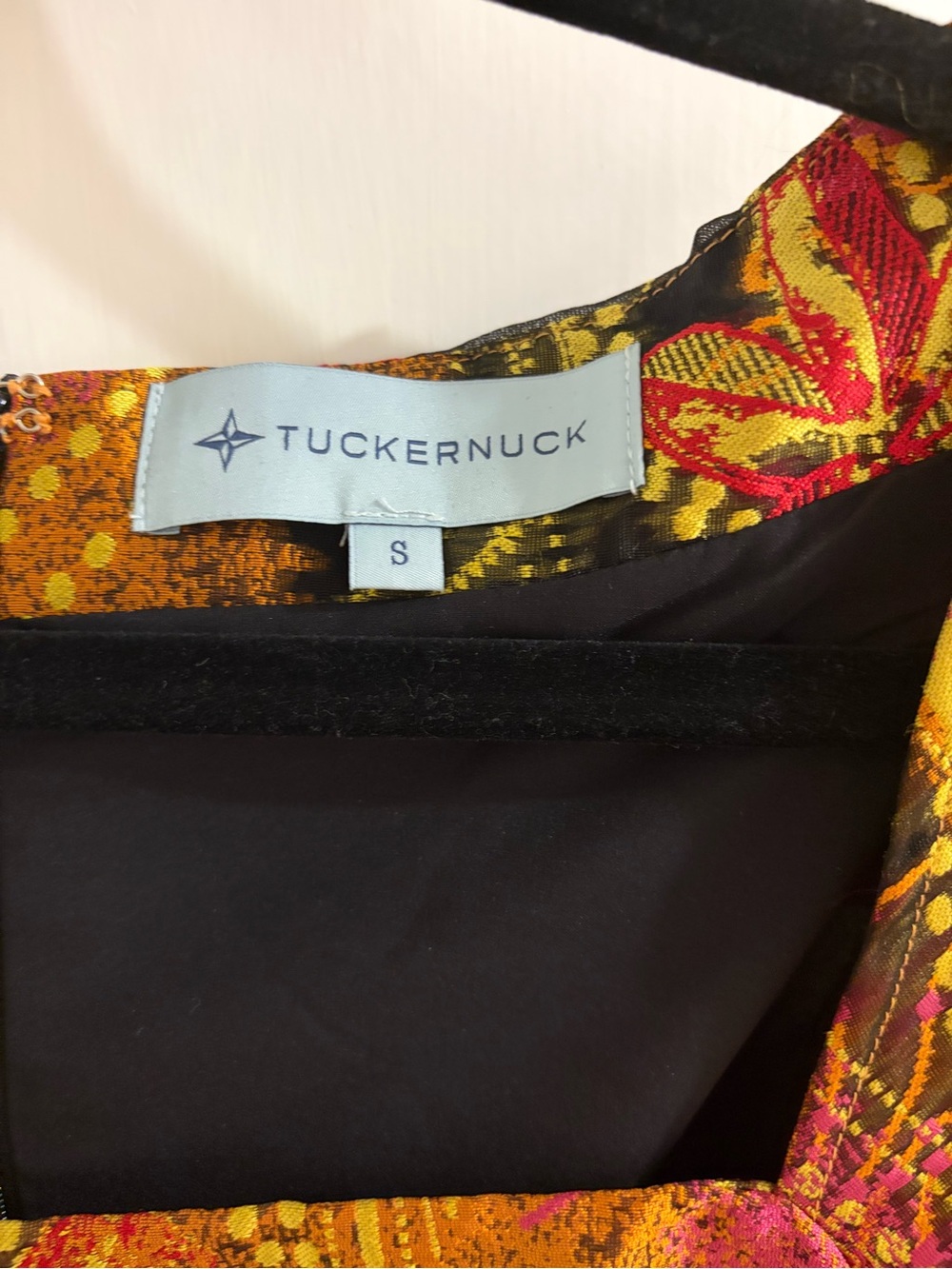 NWOT Tuckernuck Multicolor Floral Square-Neck Peplum Top - Pink/Gold - Picture 3 of 3